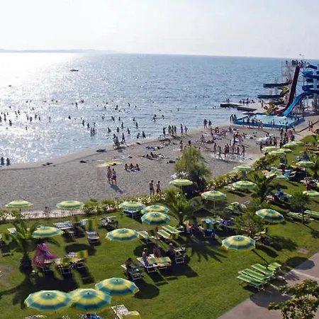 Ruza - Comfortable 2 Bedrooms Daire Zadar