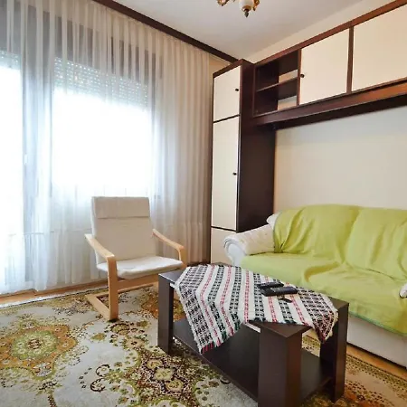 Ruza - Comfortable 2 Bedrooms Zadar